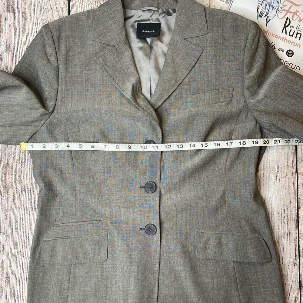 Akris Gray Wool Three Button Blazer Size 12 - image 6